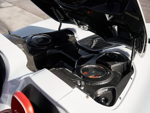 Used 2021 McLaren Elva image 28