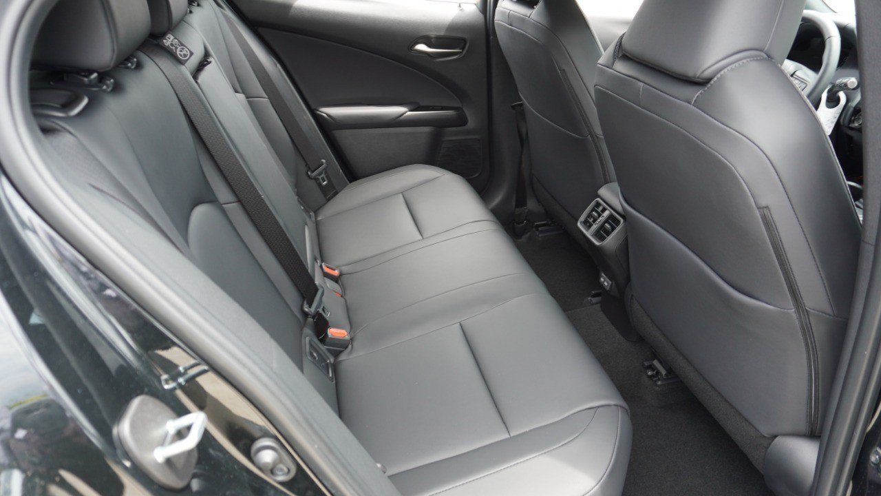 Certified 2026 Lexus UX 300h FWD w/ Accessory Package (2T) image 30