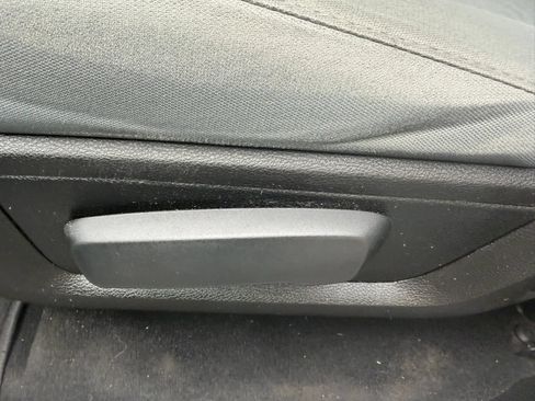 Used 2019 RAM 1500 Classic SLT AWD/4WD image 25