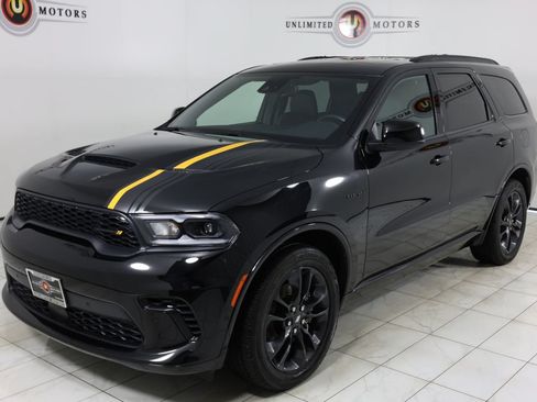 Used 2023 Dodge Durango R/T w/ Hemi Orange Plus Package AWD/4WD image 5