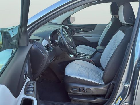 Used 2024 Chevrolet Equinox LT image 5