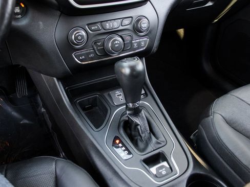 Used 2021 Jeep Cherokee Latitude Lux image 29