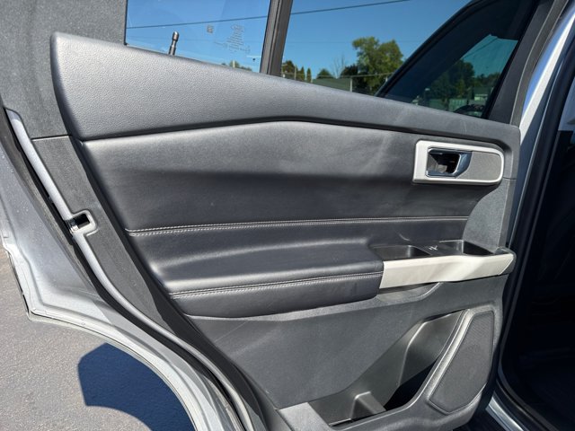 Used 2022 Ford Explorer XLT AWD/4WD image 22