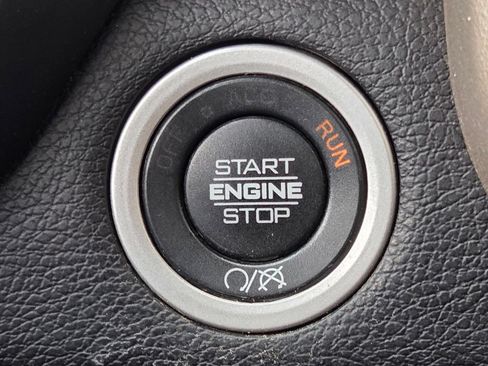Used 2024 RAM 2500 Laramie AWD/4WD image 28