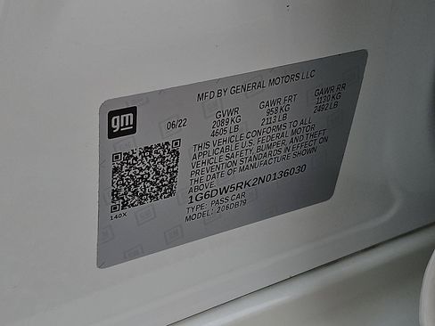 Certified 2022 Cadillac CT5 Luxury w/ Sun And Sound Package image 27