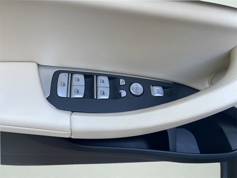 Used 2023 BMW X3 xDrive30i w/ Premium Package image 19