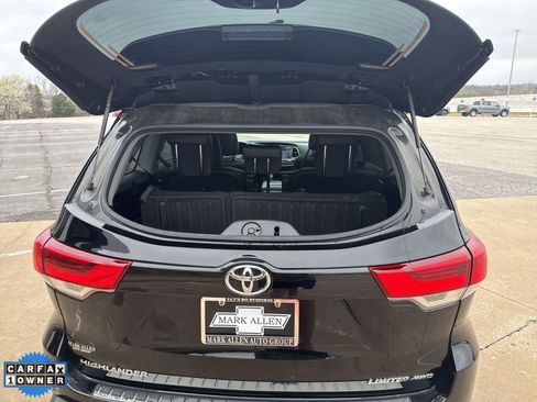 Used 2019 Toyota Highlander Limited Platinum w/ Protection Package #3 image 31