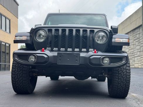 Used 2023 Jeep Gladiator Rubicon w/ Cold Weather Group AWD/4WD image 35