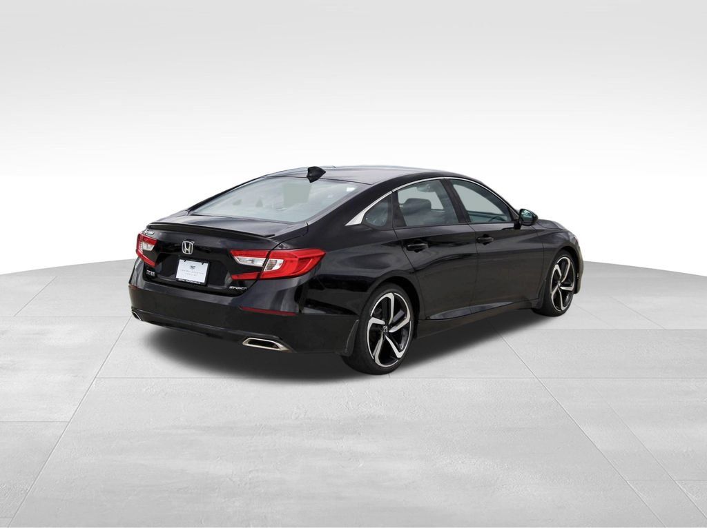 Used 2018 Honda Accord Sport image 4