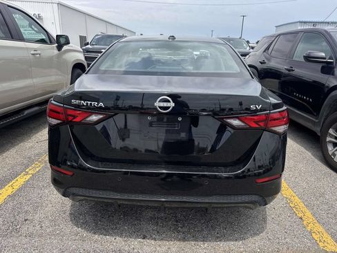 Used 2024 Nissan Sentra SV FWD image 15