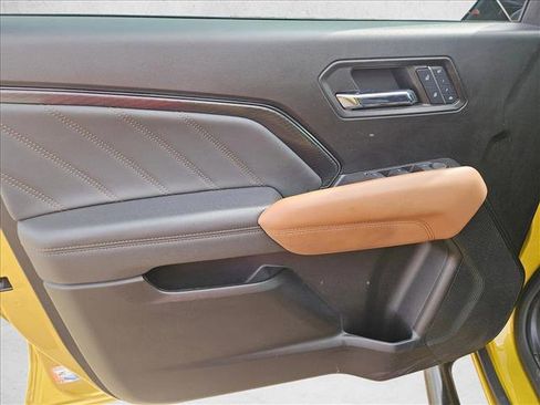 Used 2024 GMC Canyon AT4 w/ AT4 Premium Package image 15