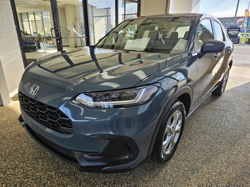 Used 2023 Honda HR-V LX image 5