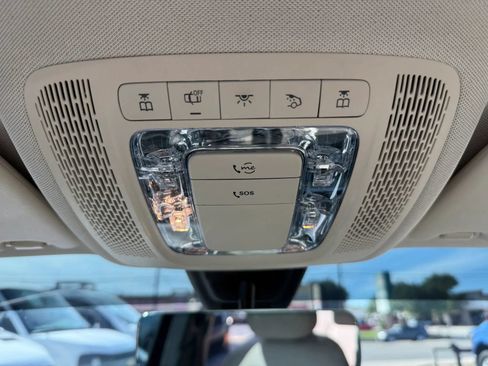 Used 2021 Mercedes-Benz GLB 250 image 26