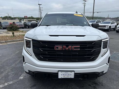 Used 2024 GMC Sierra 1500 Elevation w/ X31 Off-Road Package AWD/4WD image 9