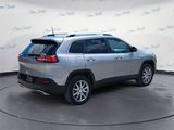 Used 2018 Jeep Cherokee Limited image 5