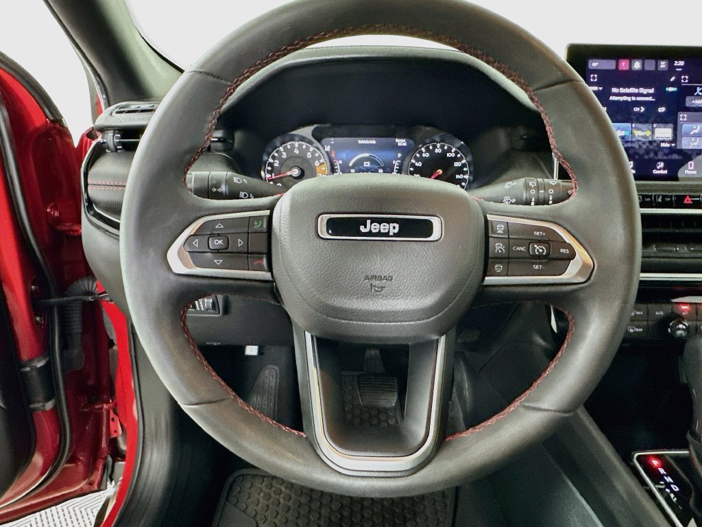 Used 2023 Jeep Compass Trailhawk AWD/4WD image 18