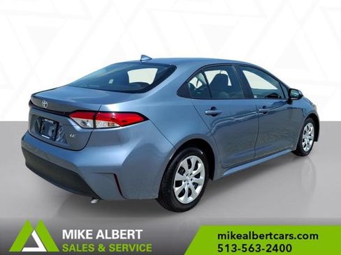 Used 2025 Toyota Corolla LE FWD image 7