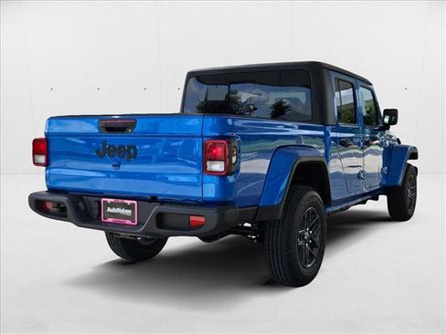 New 2025 Jeep Gladiator Sport image 2