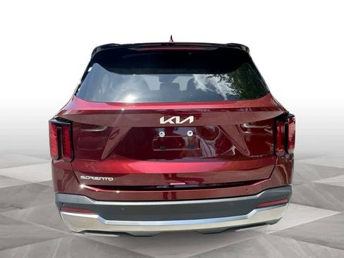 Certified 2025 Kia Sorento S w/ Panoramic Sunroof Package FWD image 7