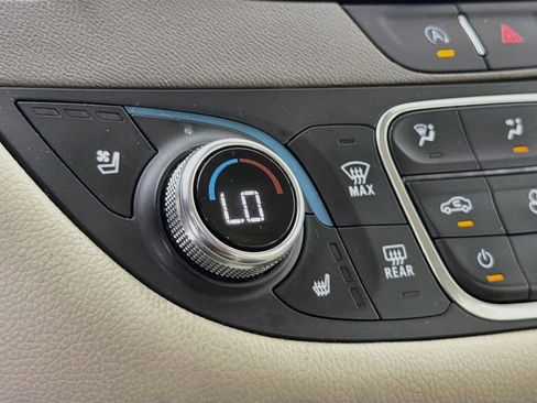 Used 2024 Chevrolet Malibu LT FWD image 25
