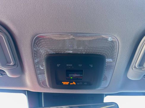 New 2026 Toyota Prius Plug-In Hybrid FWD image 30