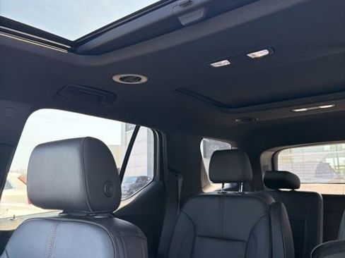 Used 2023 Chevrolet Traverse RS w/ LPO, Floor Liner Package image 18