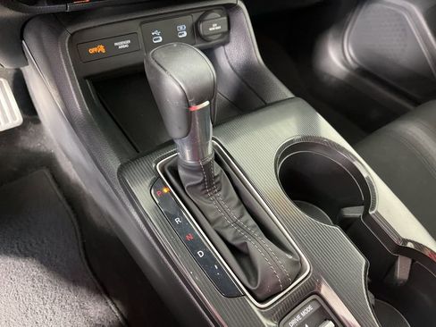 Used 2025 Honda Civic Sport image 31