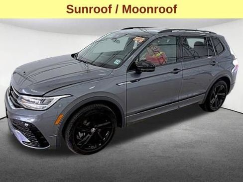 Used 2023 Volkswagen Tiguan SE R-Line image 4