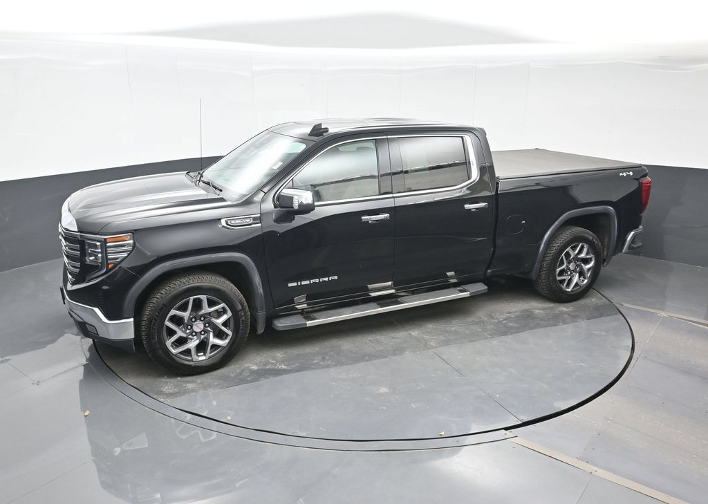 Used 2022 GMC Sierra 1500 SLT w/ SLT Convenience Package AWD/4WD image 17