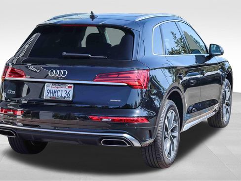 Used 2023 Audi Q5 2.0T Premium Plus w/ Premium Plus Package AWD/4WD image 7