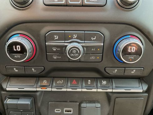 Used 2020 Chevrolet Silverado 1500 LT w/ All-Star Edition AWD/4WD image 21