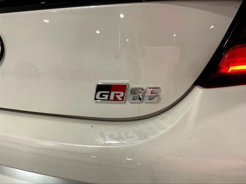 Used 2025 Toyota GR86 Premium w/ Performance Package RWD image 22