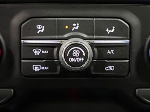 Used 2021 Chevrolet Silverado 1500 RST w/ Z71 Off-Road Package image 35