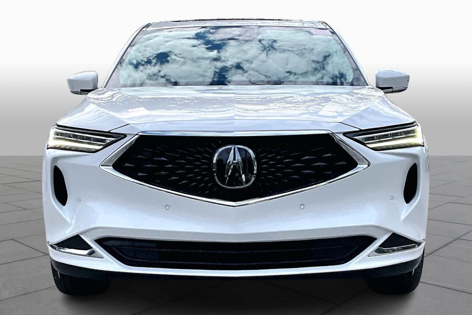Used 2023 Acura MDX w/ Technology Package FWD image 3