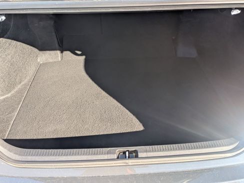 Used 2025 Toyota Camry SE image 34