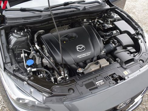 Used 2018 MAZDA MAZDA3 Sport FWD image 31