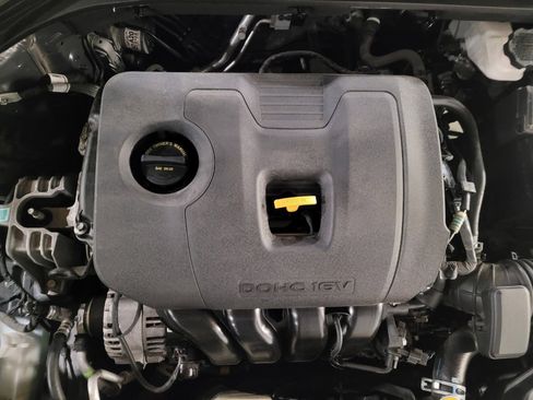 Used 2019 Hyundai Elantra SE w/ Cargo Package image 30