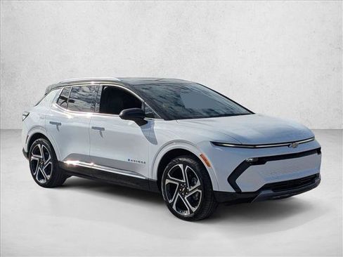 New 2026 Chevrolet Equinox EV LT image 5