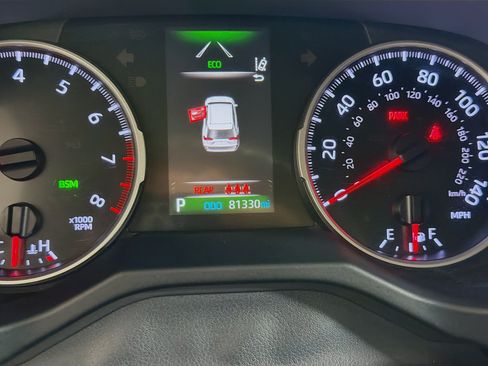 Used 2021 Toyota RAV4 XLE FWD image 18