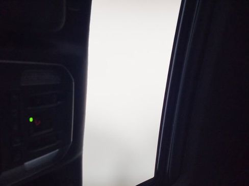 Used 2024 Toyota Highlander XLE image 19