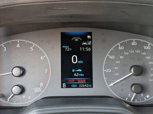 Used 2024 Toyota Corolla SE w/ SE Premium Package FWD image 9