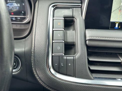 Used 2022 GMC Yukon SLT w/ SLT Luxury Package image 26