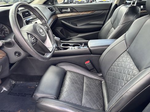 Used 2017 Nissan Maxima Platinum FWD image 16
