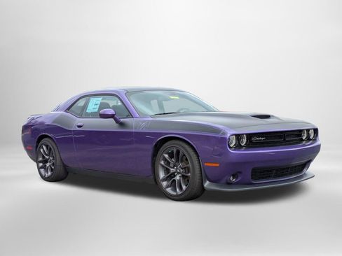 Used 2023 Dodge Challenger R/T w/ T/A Package image 2