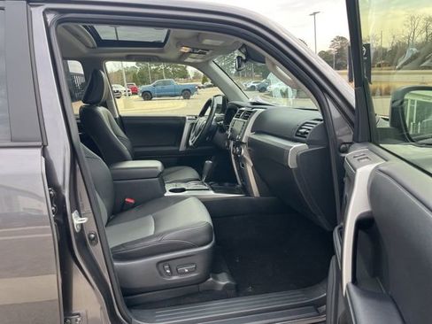 Used 2023 Toyota 4Runner SR5 Premium w/ Moonroof Package image 31