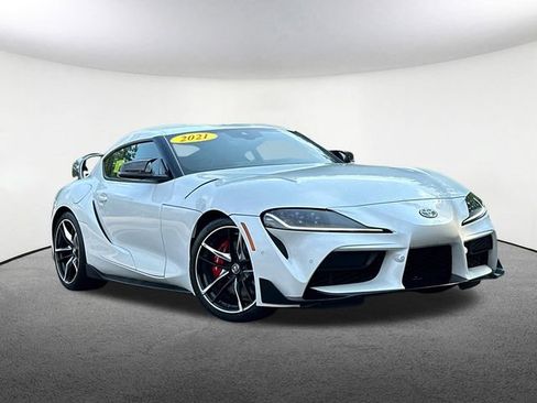 Used 2021 Toyota Supra Premium w/ Driver Assist Package RWD image 2