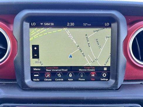 Used 2022 Jeep Wrangler Unlimited Rubicon w/ Steel Bumper Group AWD/4WD image 20