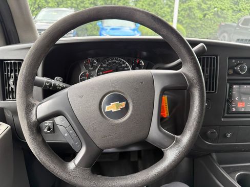 Used 2011 Chevrolet Express 1500 w/ Power Package RWD image 15