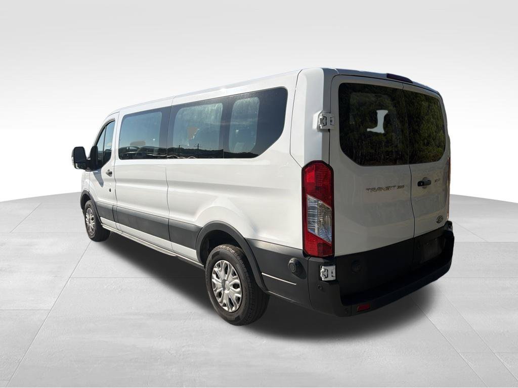 Used 2024 Ford Transit 350 XLT RWD image 7