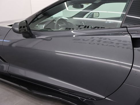 Used 2018 Chevrolet Corvette Stingray Coupe w/ Carbon Flash Badge Package RWD image 28